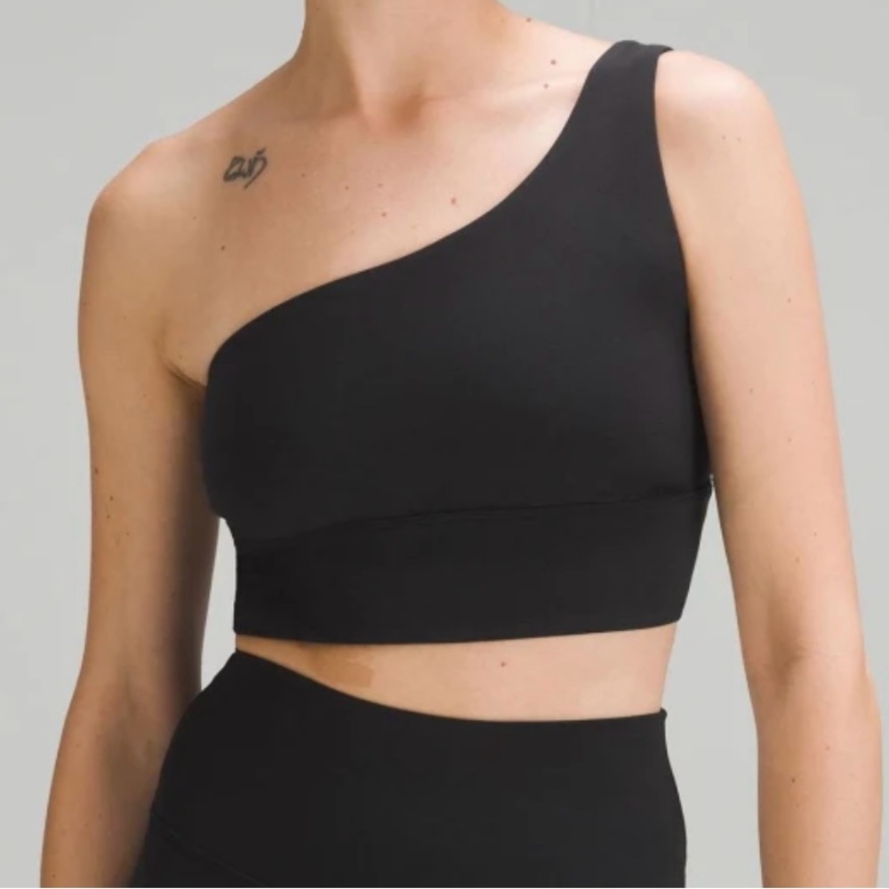 lululemon Align™ Asymmetrical Bra size 4
